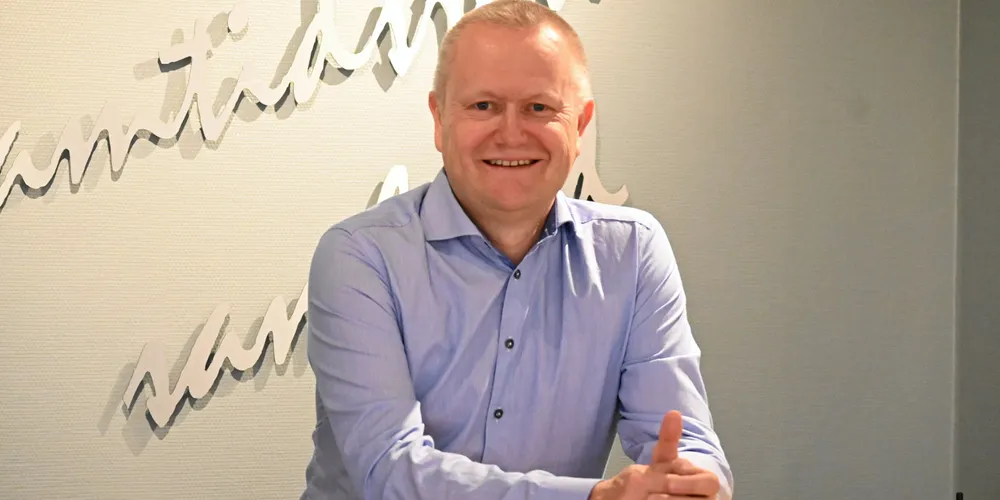Konsernsjef Eskil Lunde Jensen i Akershus Energi forklarer at en mer rendyrket satsing er bakgrunnen for at selskapet nå ikke lenger ser seg tjent med å sitte som eier i datasenteret OS-IX.