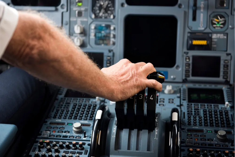 SAS-pilotene i fire ulike fagforeninger går hardt ut mot ledelsen etter at selskapet har laget to nye flyselskaper og bare vil ansatte nytt mannskap her på vei ut av pandemien. Bildet er fra et av SAS' langdistansefly.