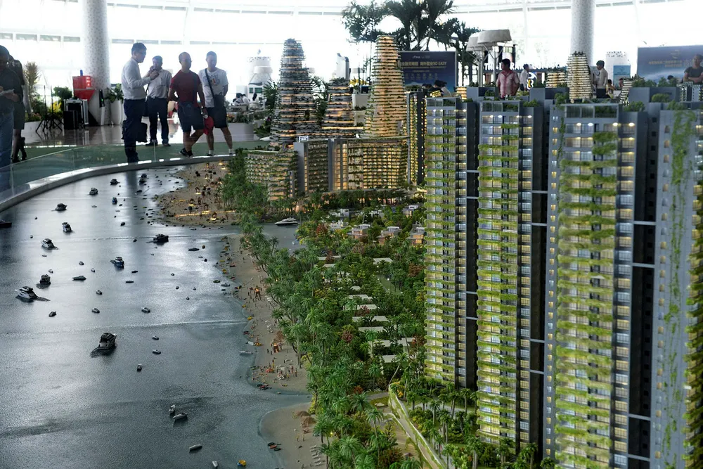 Kinesiske eiendomsselskaper planlegger investeringer på over 850 milliarder kroner i Sør-Malaysia. Iskandar Malaysia, like ved Singapore, tilbyr leiligheter til en femtedel av hva de koster i Singapore og Kina. Foto: ROSLAN RAHMAN