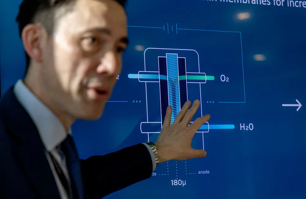 Hystar-sjef Fredrik Mowill opplyste i DN for to uker siden at selskapet hadde hentet inn 375 millioner i ny kapital til en fabrikk for hydrogenteknologi på Høvik i Bærum.