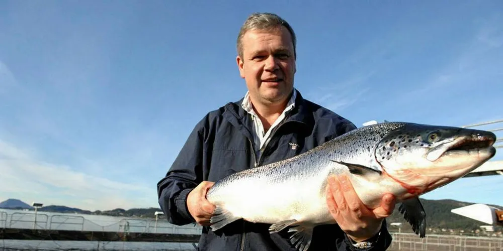 STORPOLITIKK: Alex Vassbotten i Steinvik Fiskefarm uroer seg over den påtroppende handelskrigen mellom USA og Kina, og over USAs president Trump som kaller EU en «foe» (fiende) i handelspolitisk forstandFoto: Helge Hansen