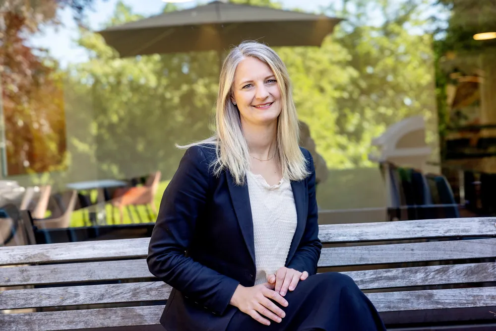 Forvalter i Pensum Asset Management, Nora Damås, trekker frem tre sektorer som nyter godt av svakere kronekurs.