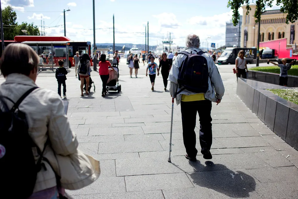En av de viktigste kvalitetene ved det norske samfunnet er at vi sammen kan sikre våre eldre en trygg pensjon og en forutsigbar økonomi. En folketrygd vi finansierer sammen er grunnpilaren. Foto: Javad Parsa