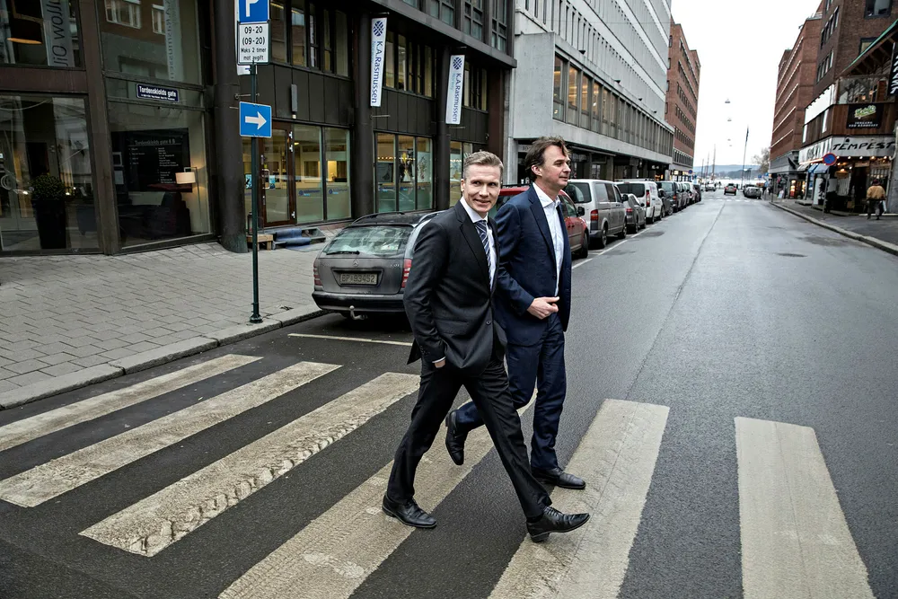 – Kerogen stiller i utgangspunktet med 100 millioner dollar, men har mulighet til å øke til 300 millioner dollar hvis vi finner gode prosjekter, sier Helge Nordtorp (til venstre). Han og toppsjef Jan Christian Ellefsen starter et nytt oljeselskap sammen med tre andre. Foto: Aleksander Nordahl