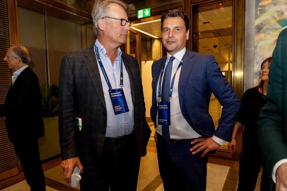 Ferd-eier Johan H. Andresen (t.v.) med mannen som styrer butikken, Morten Borge. I nedturen i april har Ferd pumpet inn penger i aksjer, og allerede tatt opptil 100 millioner kroner i rask gevinst.