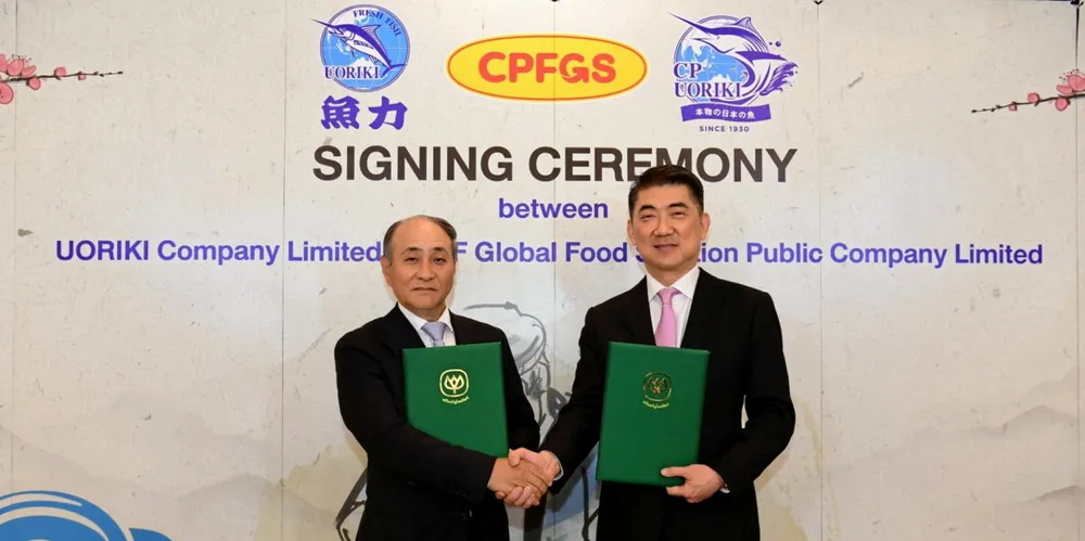Prasit Boondoungprasert, Chief Executive Officer of CPF and Masayuki Yamada, President of Uoriki.