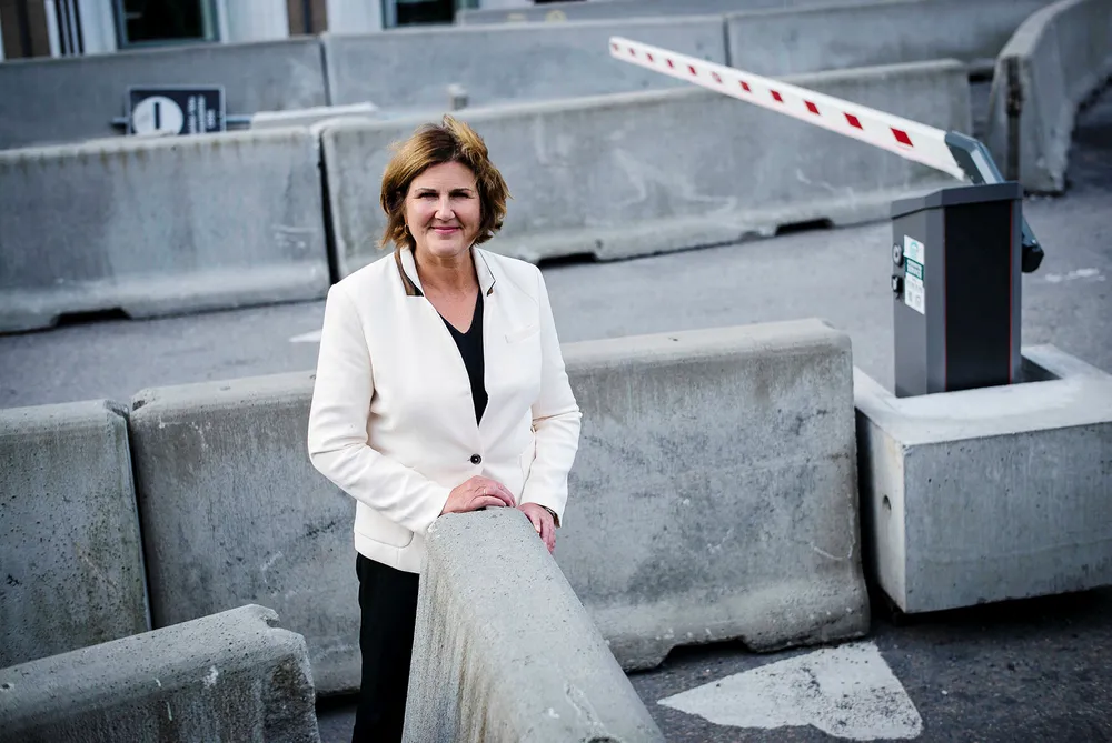 – Vi er i tenkeboksen og vil gå gjennom kontraktsstrategien opp mot dagens markedssituasjon, sier Ingrid Dahl Hovland, administrerende direktør det statlige Nye Veier. Foto: Gunnar Blöndal
