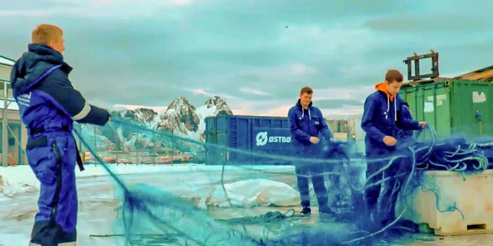 UTDANNER UNGDOM TIL BLÅ NÆRINGER: Kleiva naturbrukslinje presenterer linjetilbudet for havbruk og fiske- og fangst med ny rekrutteringsvideo. Filmen viser hva ungdom kan forvente seg om de velge et videregående løp på ett av deres to avdelinger på Kleiva og i Øksnes.