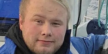 SKUFFET: Tobias Fagernes (24) fra Tromsø mener fiskeriministeren gjør en stor feil ved å avvikle rekrutteringskvoteordningen for unge fiskere.