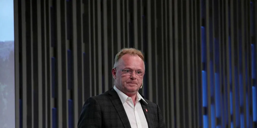 GÅR SEG VILL: Fiskeriminister Per Sandberg (Frp) går seg vill i regeljungelen når det er snakk om omsettelige kvoter, mener stortingsrepresentant for Sp Finnmark, Geir Adelsten Iversen.Arkivfoto: Torhild Måkestad Martinussen