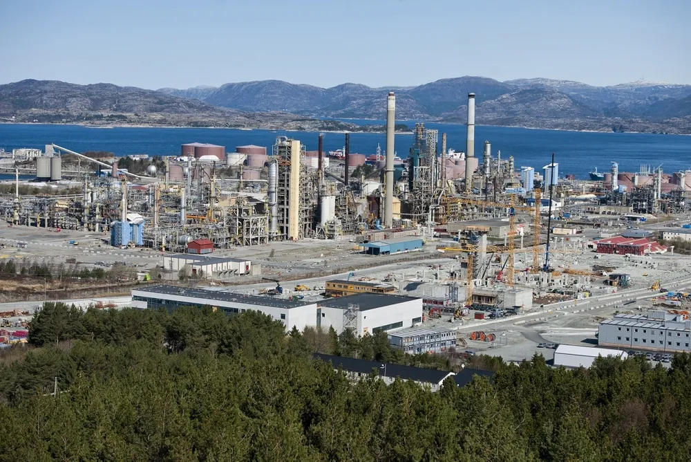 Upgrade work: Mongstad oil refinery