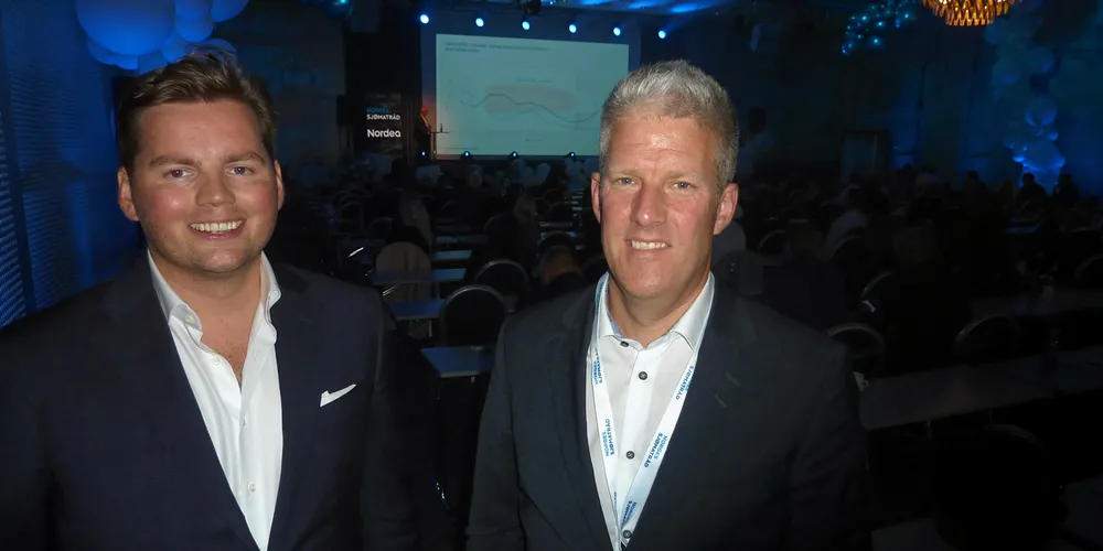 Aksjeanalytiker Herman Aleksander Dahl (t.v.) i meglerhuset Nordea Markets og sjømatanalytiker Finn-Arne Egeness i Nordea Bank.