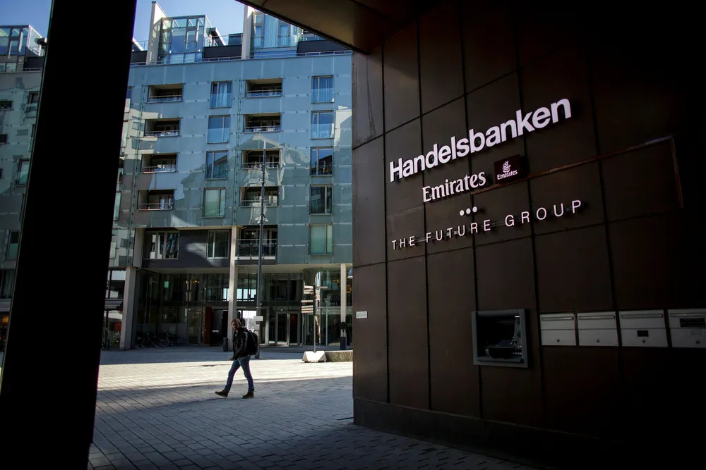 Torsdag ettermiddag fikk de ansatte vite at selskapet har utsatt kapitalinnhentingen med én uke. Her utenfor The Future Groups kontorer på Tjuvholmen i Oslo. Foto: Javad Parsa