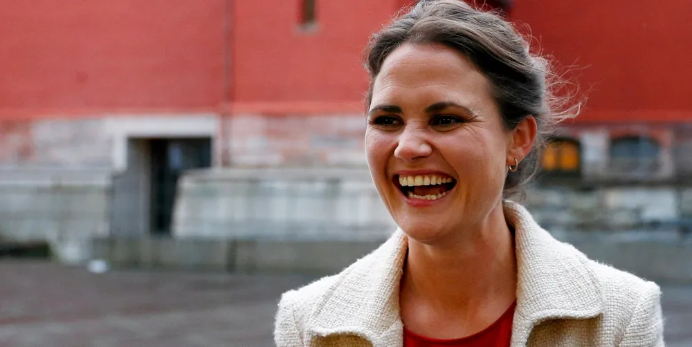 Stavanger-ordfører Kari Nessa Nordtun leder Arbeiderpartiets interne strømutvalg. Hun mener Norge må tørre å utfordre EØS-reglene på strøm.