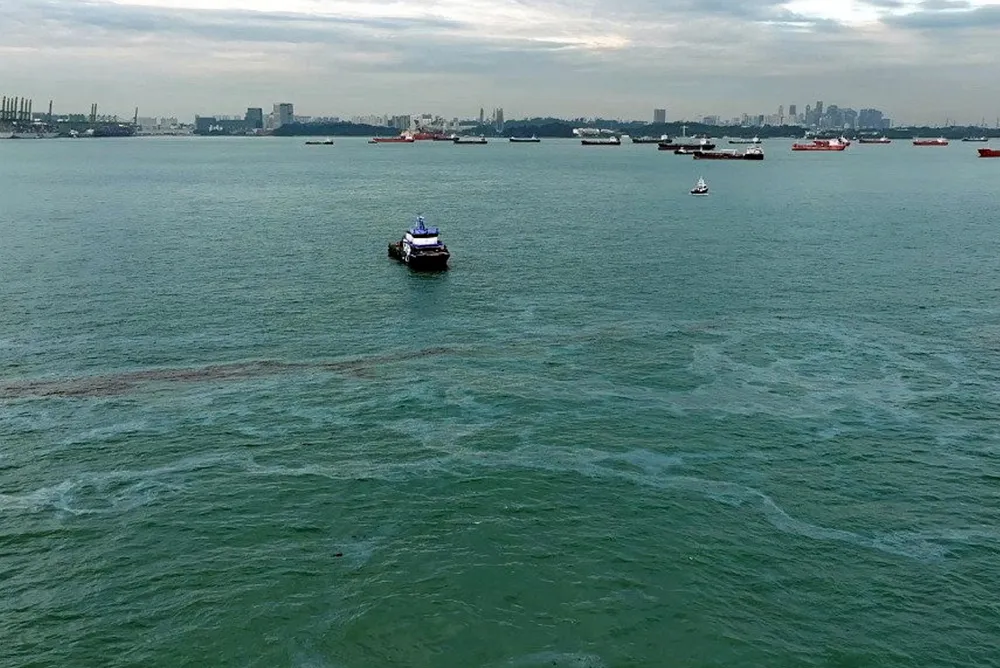 The oil had leaked from a Shell land-based pipeline between Bukom Island and Bukom Kechil.