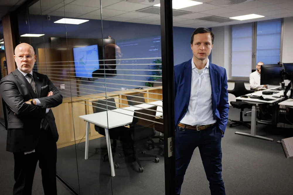 – Maritime virksomheter blir stadig mer digitale og således er det stadig mer å angripe for ransomwaregruppene, sier administrerende direktør Lars Benjamin Vold i Norma Cyber, som registrerer økt bekymring blant medlemmene. Til venstre, Audun Halvorsen, direktør i Norges Rederiforbund Beredskapsavdeling.