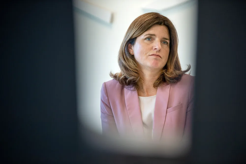 – Får man en fordel av arbeidsgiver, som for eksempel pendlerbolig, skal man betale skatt av den. Skal man slippe å betale skatt, må man ha en fradragsberettiget kostnad, sier skattedirektør Nina Schanke Funnemark.