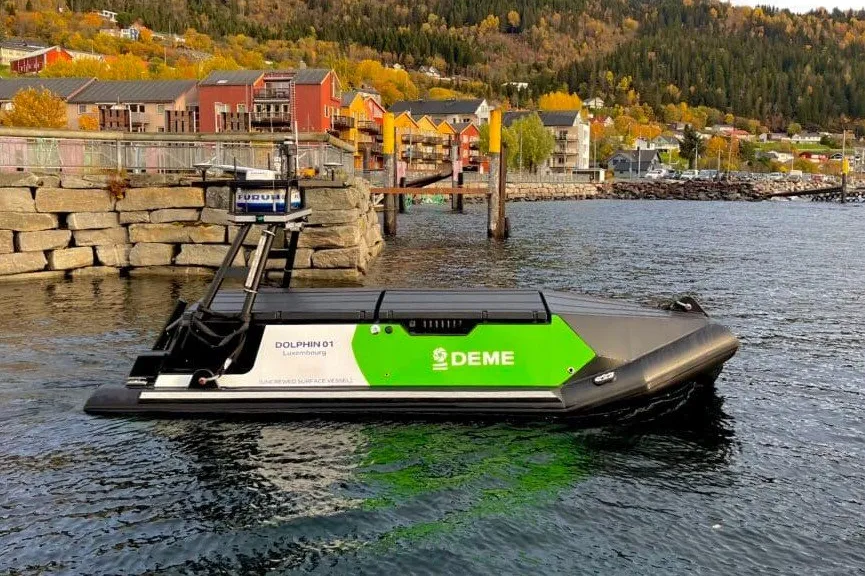 To av Maritim Robotics ubemannede overflatekjøretøy blir nå solgt til et belgiske selskap.