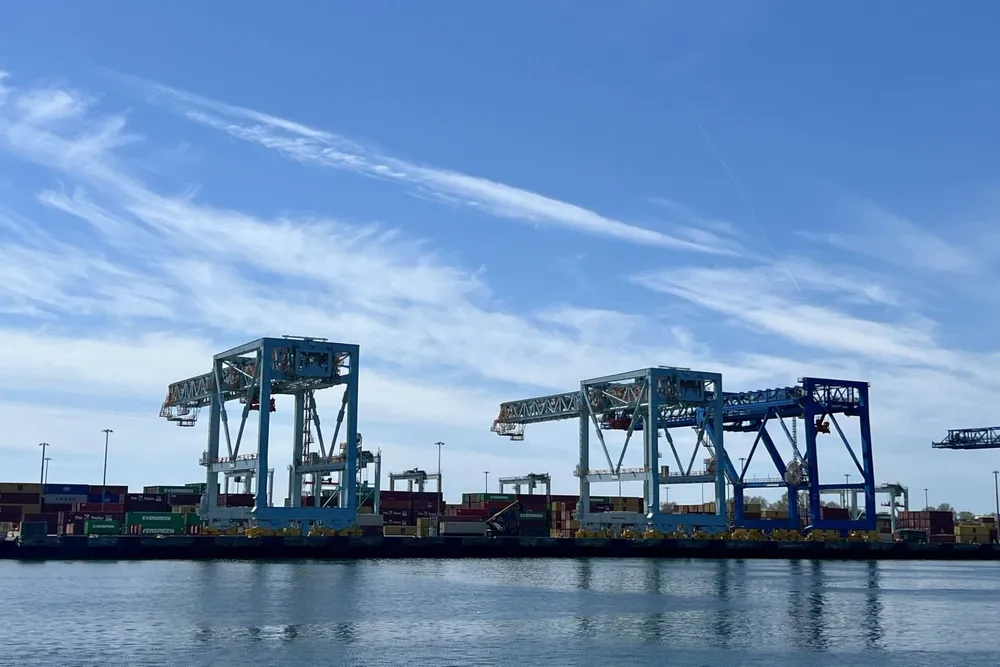 Boston havn: USA kunngjør kraftige tiltak mot kinesiskbygde og kinesiskeide fartøy som anløper amerikanske havner fra midten av oktober av.