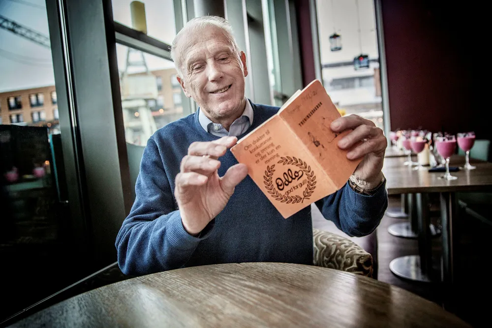 Oddvar Brå satte en ny standard og kunne konkurrere med de beste seniorene fra 18 års alder. Harde intervalløkter på friidrettsbanen kalte han «mentale hvileøkter».Mange 1000-metersdrag og 6-7 kilometer løping til og fra friidrettsbanen kunne gi harde løpeøkter på rundt 30 kilometer. Foto: Øyvind Nordah Næss
