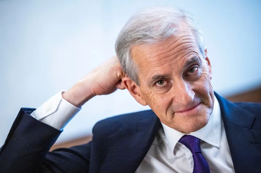 Statsminister Jonas Gahr Støre (Ap) sliter med oppslutningen. For folk flest har økonomien stagnert. Likevel er Norge kåret til verdens rikeste land.