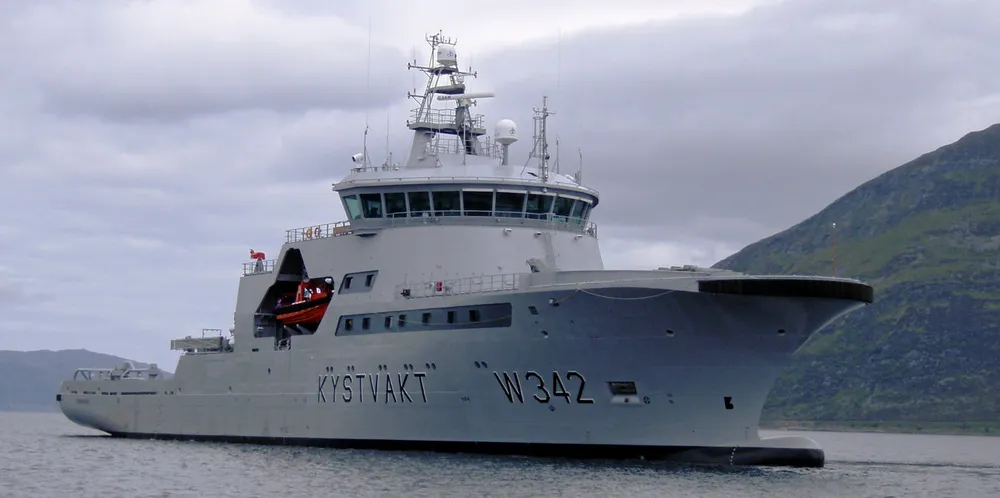 Det var under Kystvaktens inspeksjon at det ble avdekket manglende rapportering fra ringnotfartøyet. Her KV «Sortland» (Illustrasjonsfoto).