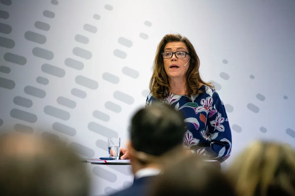 – Vi har navigert gjennom røft farvann i 2022, sier Schibsted-sjef Kristin Skogen Lund.