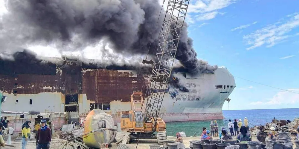 Fire is seen on the Diamond Highway in Punta Engano, Cebu, on 28 April.