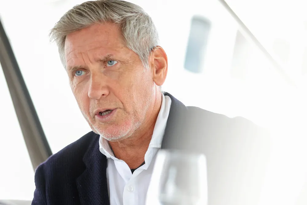 Norsk Kjernekraft-sjef Jonny Hesthammer sier at han er stolt over at Norsk Kjernekraft har bidratt til denne «historiske utviklingen».