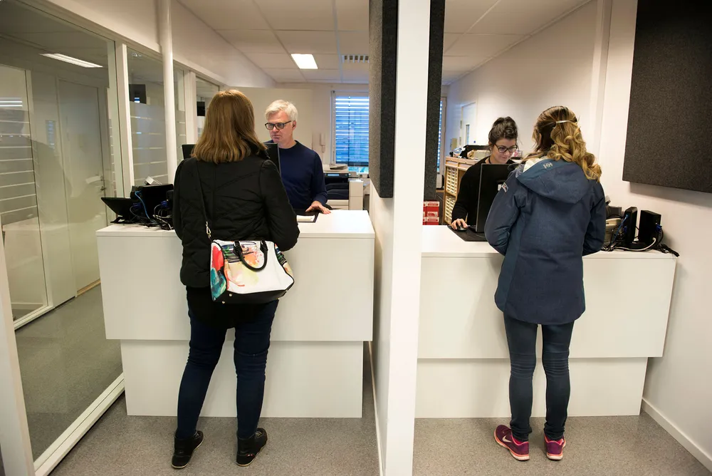 Arbeidskraftundersøkelsen inkluderer også personer som søker arbeid, men ikke har registrert seg som ledige hos Nav. Dette bildet er arrangert. Foto: Per Ståle Bugjerde