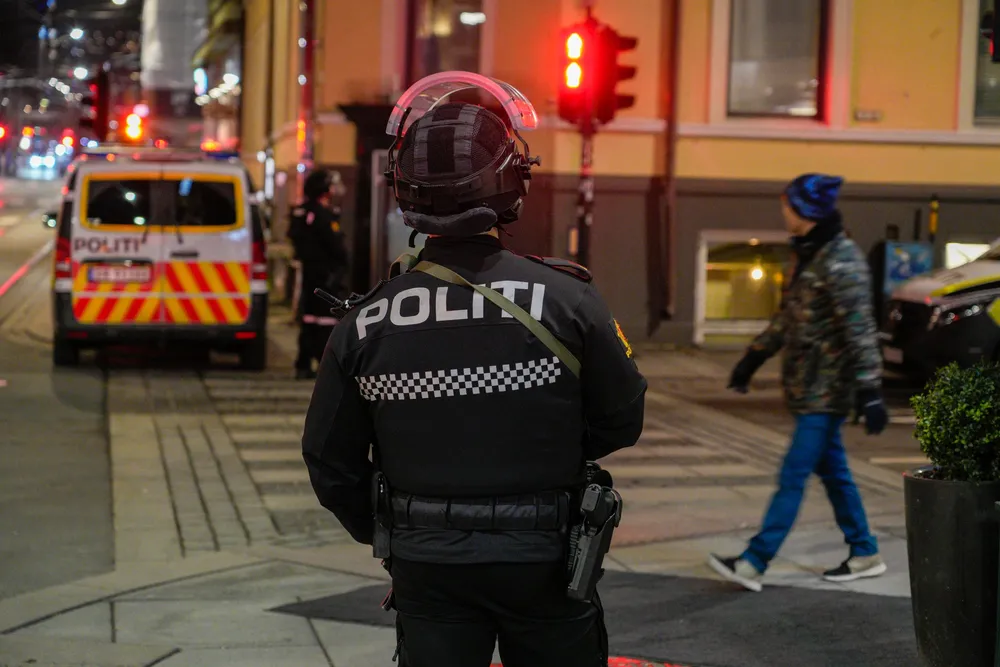 Sykepleiere, leger, lærere og politi er yrker som i sin natur kommer på kant med de nye kriteriene, skriver Daniel Skjevik-Aasberg.