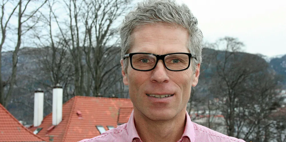 Havforskningsinstituttet har lagt om måten å skrive risikorapporten på. Det gjør at den er blitt forsinket, opplyser Geir Lasse Taranger, forskningsdirektør for akvakultur ved HI.