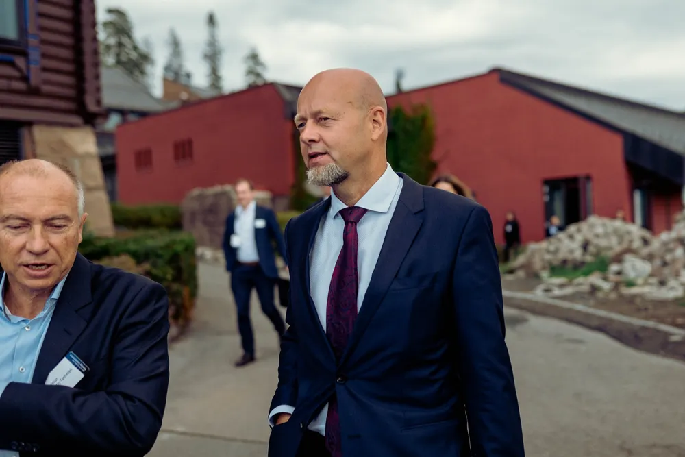 Yngve Slyngstad (til høyre) skal ikke lenger styre den daglige driften i Akers kapitalforvaltning, men gå over i en rolle som styreleder for de to områdene satsingen nå er spisset til etter en vanskeligere oppbygging enn forutsatt. Det ene er infrastruktur, som ledes av Christian Rynning-Tønnesen (tll venstre).