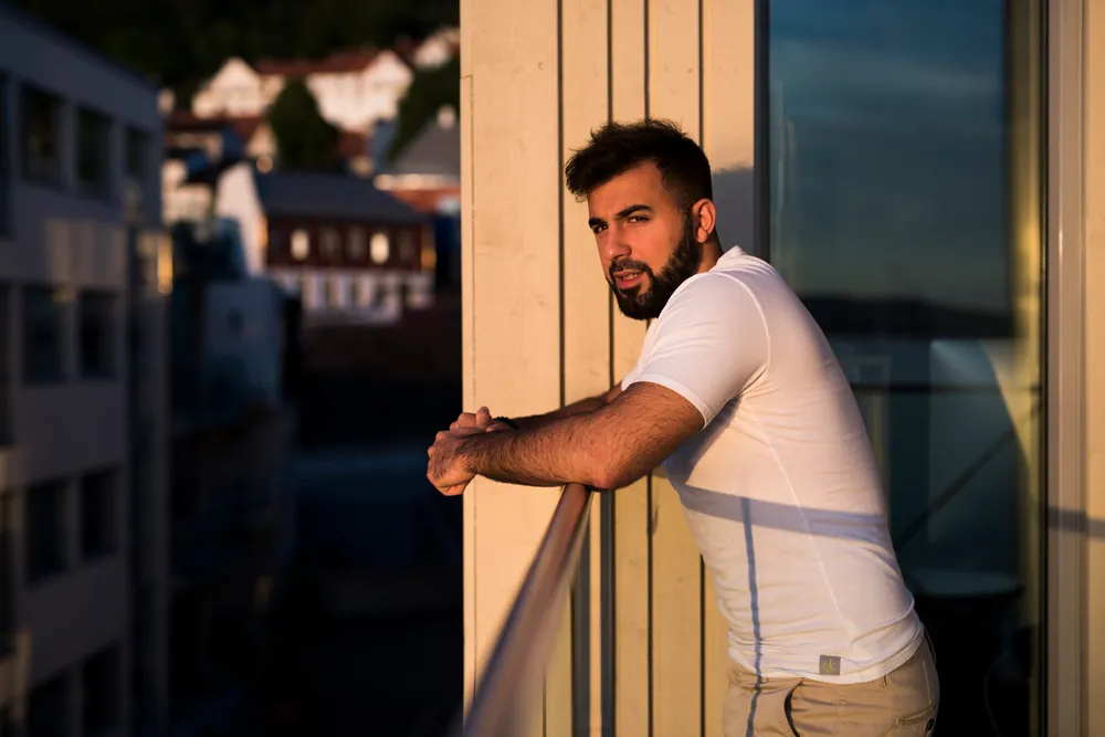 Dyar Al-Ashtari (30) har tjent mange hundre millioner kroner på søkemotoroptimalisering de siste årene.