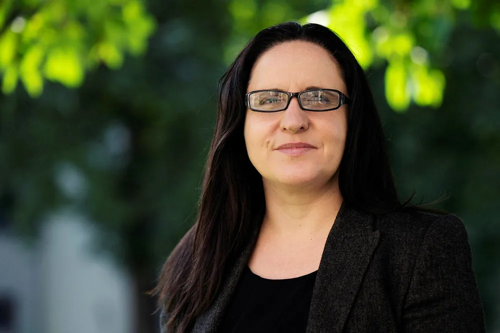 Mange vil være villige til å gi fra seg informasjon hvis det er nødvendig. Problemet her er at det ikke er nødvendig, mener programutvikler Patricia Aas om Smittestopp-appen som skal kartlegge folks bevegelser.