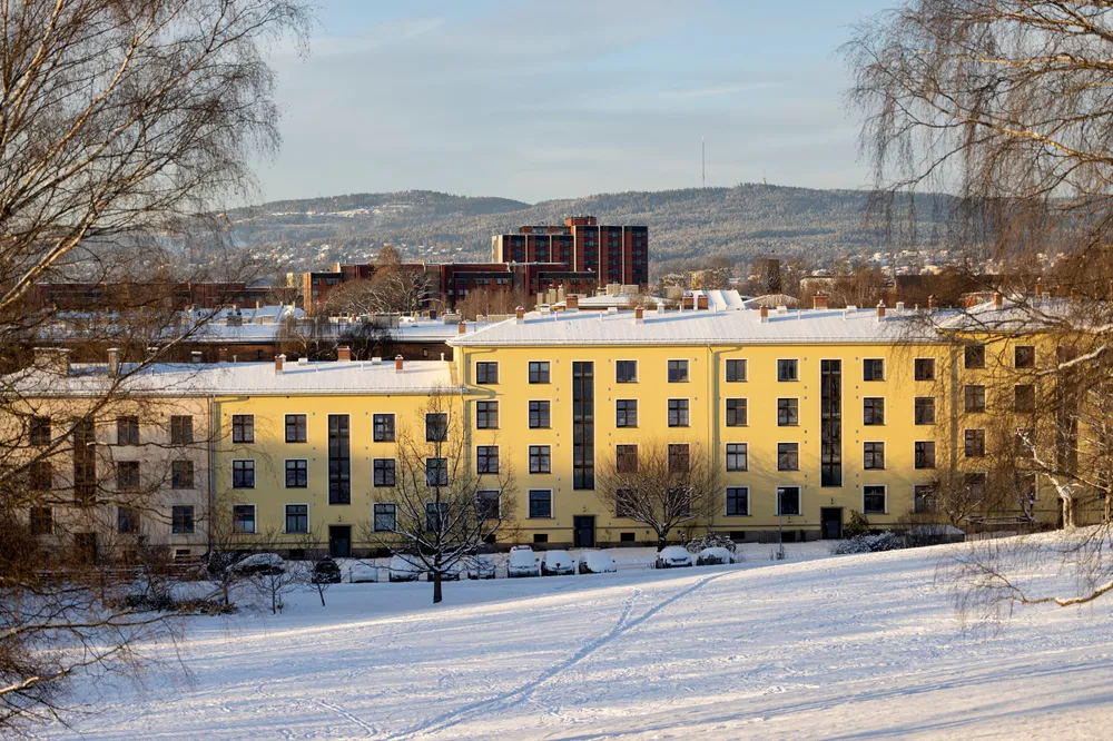 Tar man utgangspunkt i et boliglån på fire millioner kroner, vil man med 5,25 prosent utlånsrente ha månedlige boliglånskostnader på drøyt 20.000 kroner.– Vi merker at kundene våre er mer bekymret, sier seniorkommunikasjonsrådgiver Anja Lohne Holm i Nordea.