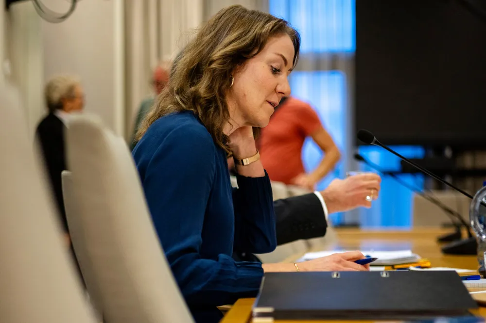 Frp og flere partier på Stortinget vil nå kreve at Tonje Brenna sender over interne notater hun fikk fra embetsverket våren 2022.