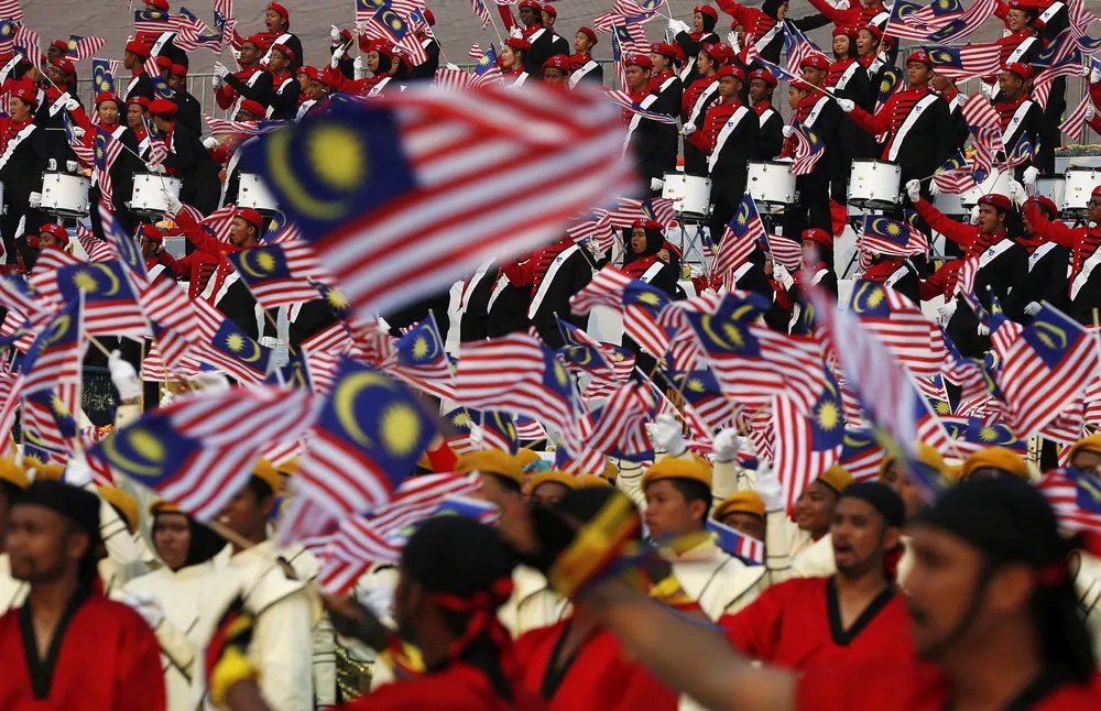 Malaysia: Petronas has awarded a letter of intent for a mobile offshore production unit