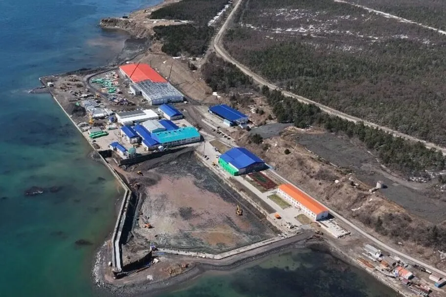 Gidrostroy's processing plant in the far eastern Russian province of Sakhalin is under construction and scheduled to begin operating by the end of 2025.