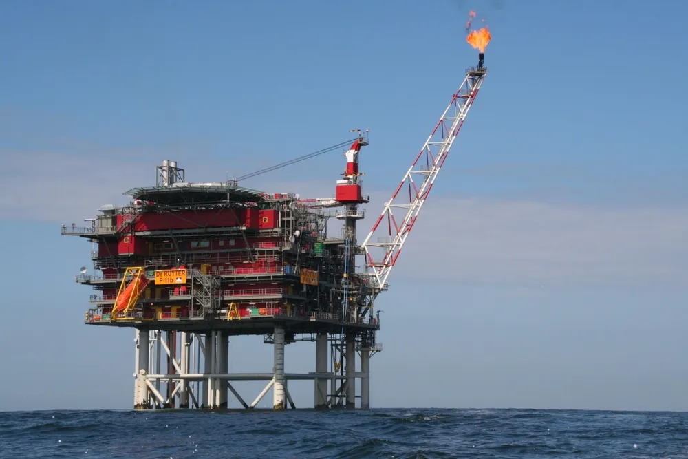 Flowing: Van Ghent is being produced via the De Ruyter platform
