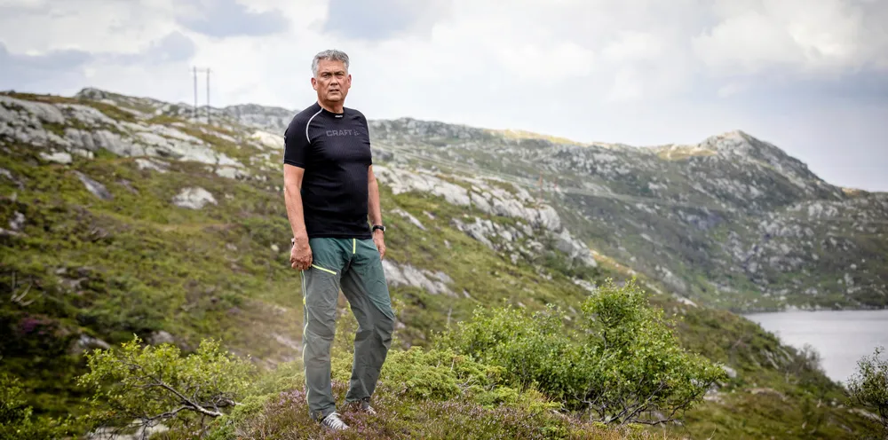 I 2020 ba Høyanger-ordfører Petter Sortland (Ap) vindkraftutvikleren Zephyr om å komme seg ut av kommunen. Nå har han gått i tenkeboksen etter nyheten om at Hydro, Eviny og Zephyr inviterer til dialog om ny vindkraft i kommunen.