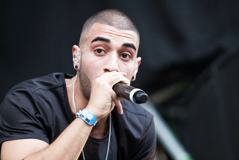 Kaveh på scenen under Øyafestivalen i Oslo