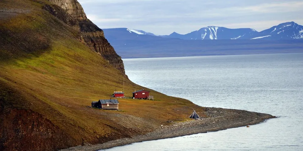 Isfjorden utenfor Longyearbyen kan bli det nye stedet for sjarkfiske etter torsk. Arkivfoto: Elin Høyland