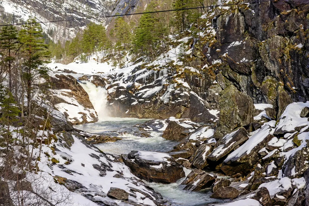 Snøsmeltingen går treigt: Rekordlavt tilsig for årstiden