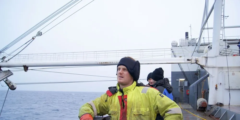 Bas Rune Idar Røsvik på krilltråleren "Antarctic Sea" i Sørishavet. Foto: Privat.
