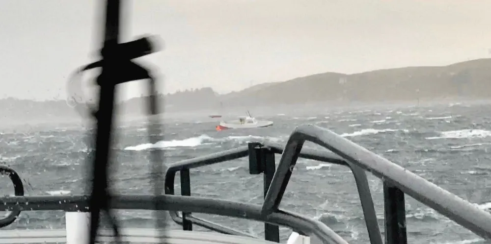 – De to antatt største hendelsene er på Hitra og Frøya, sier Fiskeridirektoratet etter ekstremværet «Ingunn». Bildet viser Frøyfjorden mellom Hitra og Frøya ved en tidligere anledning.