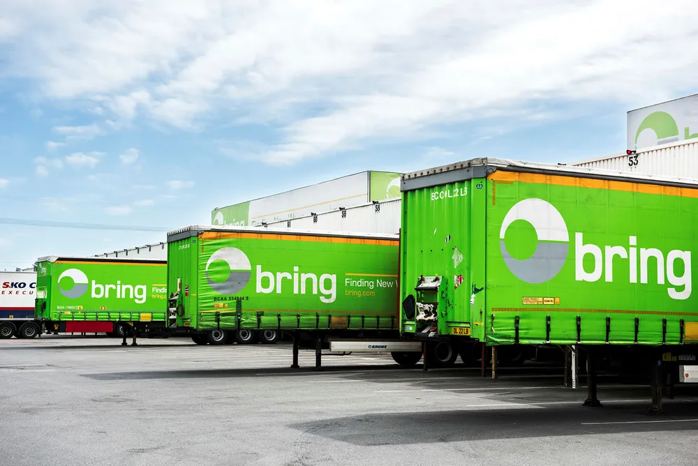 Ansatte i Postens selskap Bring Trucking i Slovakia blir i en BBC-reportasje fremstilt som underbetalte sjåfører. Ledelsen i Posten avviser beskyldningene. Bildet viser Bring-terminalen på Karihaugen i Oslo. Foto: Klaudia Lech