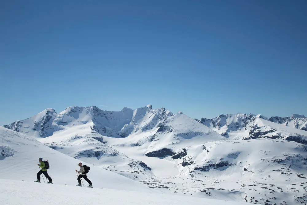 Turisttilstrømmingen til Norge har økt markant. Oppmerksomheten rundt norske fjell vokser både i Norge og utenlands. Her fra Hurrungane i Sogn og Fjordane. Foto: Thomas T. Kleiven