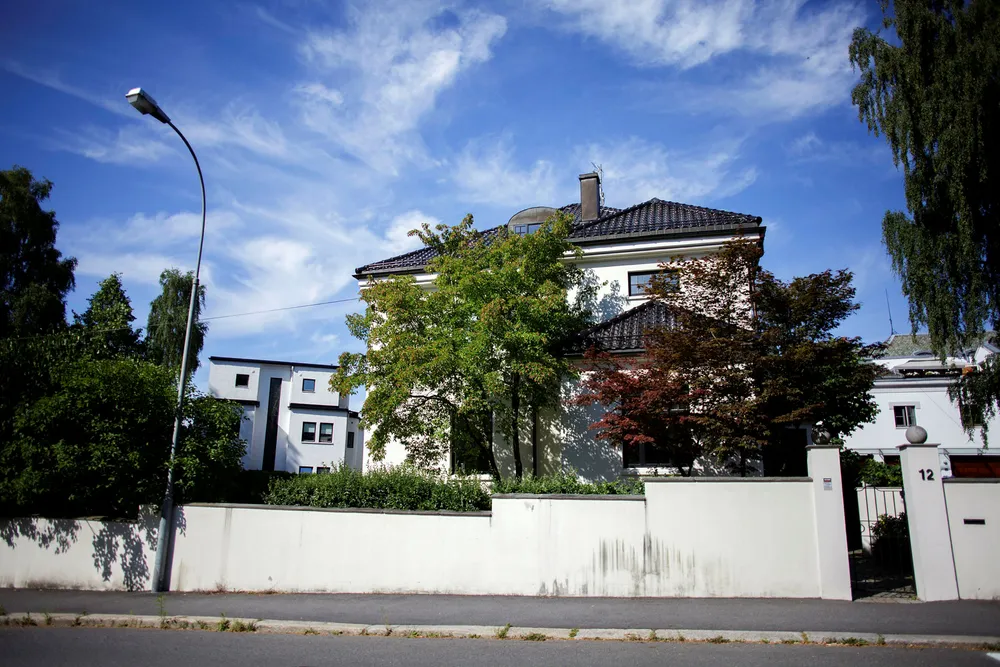 Byvillaen i Thomas Heftyes gate på Frogner i Oslo som Pia Øien Cohler kjøpte i fjor. Nå blir den bygget om og pusset opp. Foto: Javad Parsa