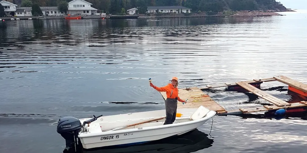 Med en jolle under fem meter, driver Kristin Scharin Unander leppefiskfangst på Sørlandet. Arkivfoto: Aslaug Føreid.